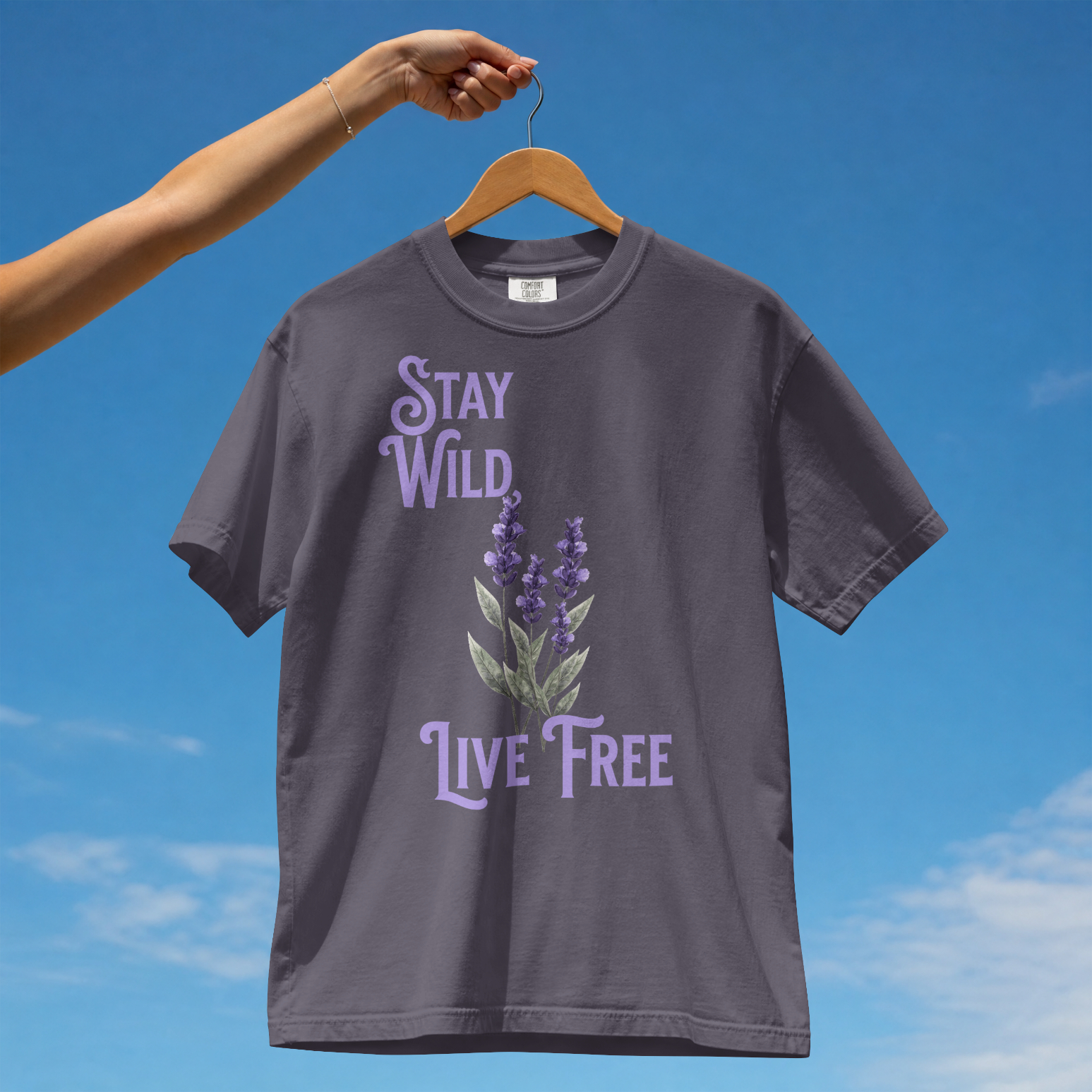 Lavender flower, stay wild live free, boho shirt - Softstyle T-Shirt – Bild 7